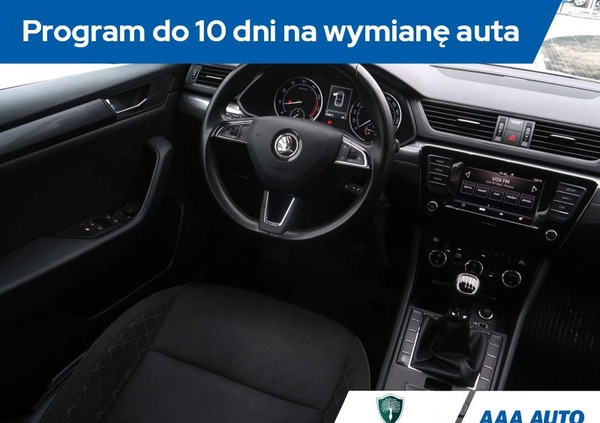 Skoda Superb cena 72000 przebieg: 159872, rok produkcji 2019 z Dobrzany małe 254